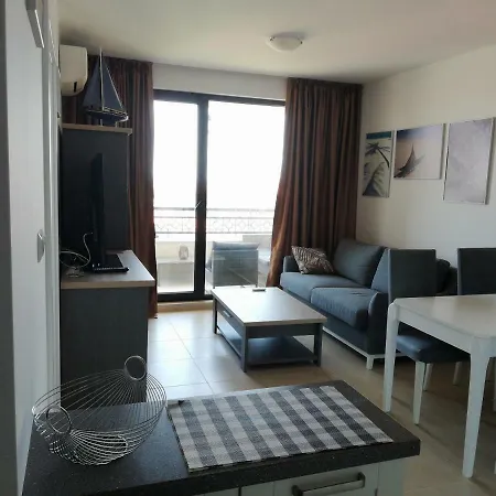 Paradise And Dune In Life Apartment